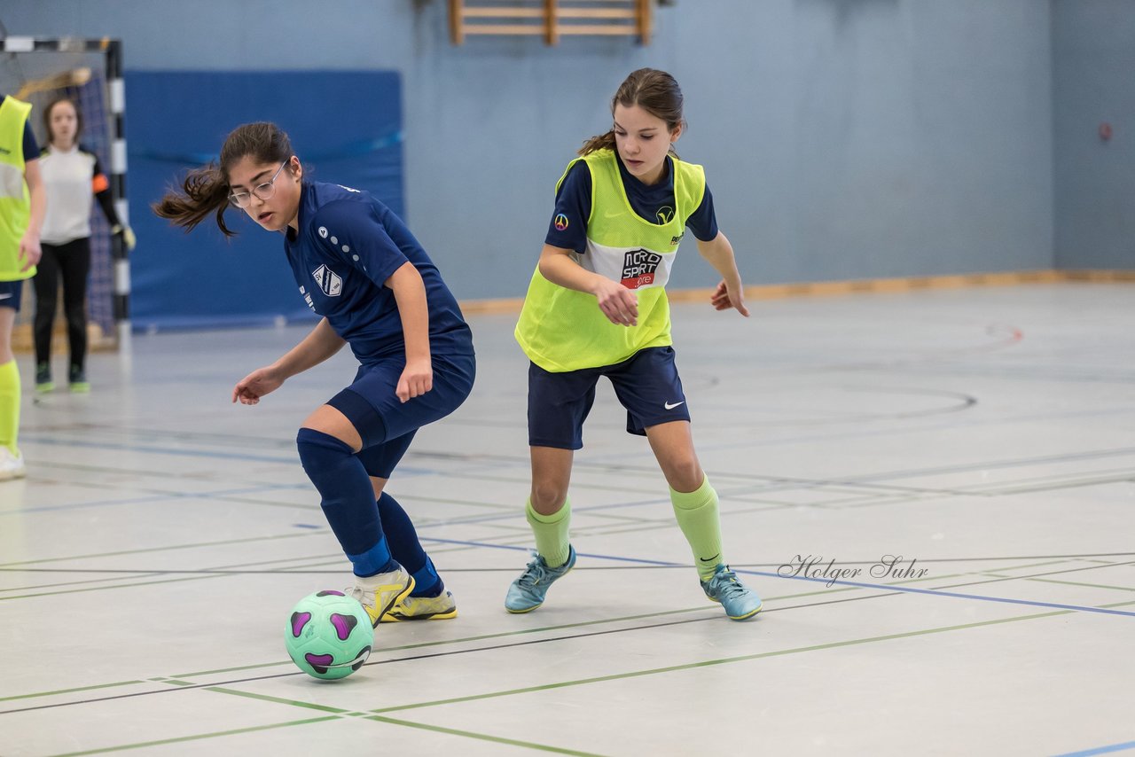 Bild 356 - C-Juniorinnen 3 Loewinnen Cup